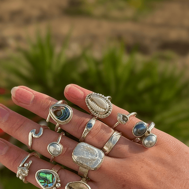 Silver Beaded Detail Cowrie Ring